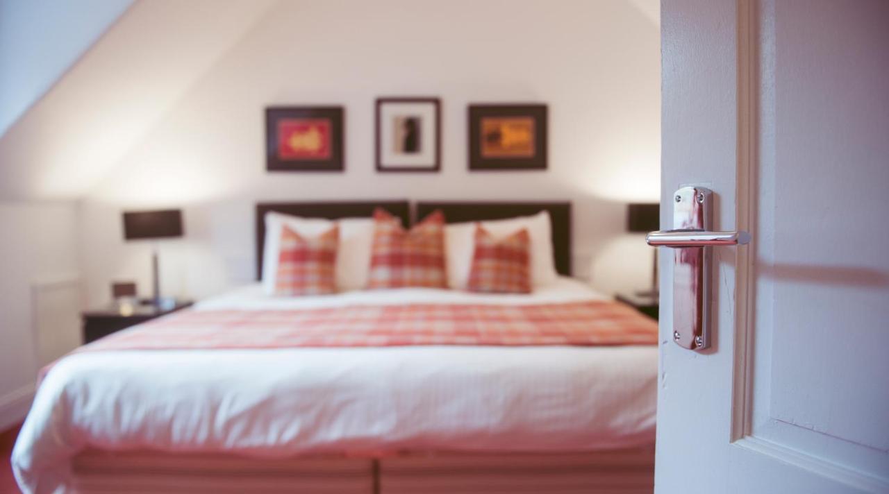 Bed and Breakfast The Golden Larches Лохернхед Экстерьер фото